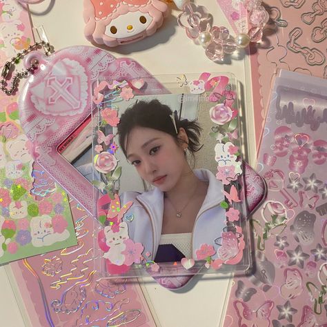 Sanrio Toploader, Vlogging Aesthetic, Kpop Deco, Toploader Deco, Pink Sanrio, Deco Stickers, Photo Card, Photo Cards, Scrapbooking