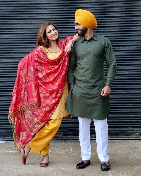 Ammy Virk ( ਐਮੀ ਵਿਰਕ ) on Instagram: “❤️Qismat❤️ Releasing on 21st sept 2018 beautiful smile by @sargunmehta , film written n directed by @jagdeepsidhu3 Music by @jaani777 n…” Ammy Virk Sargun Mehta Pics, Ammy Virk And Sargun Mehta, Kurta Couple Poses, Sargun Mehta Suits, Couple Kurta Design, Ammy Virk Pics, Punjabi Kurta Pajama Men, Suit Couple, Sargun Mehta