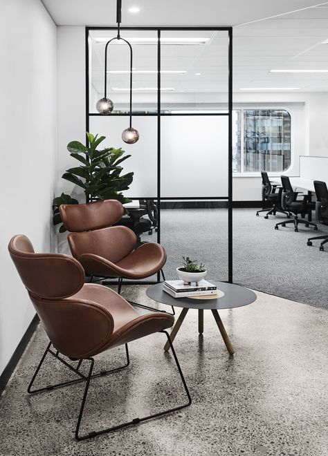 AEW Capital Management Offices - Sydney - 4 Office Futuristic, Modern Office Space Design, Modern Office Design Inspiration, Modern Office Lighting, Industrial Office Design, Office Decor Professional, Cool Office Space, Office Design Inspiration, Modern Office Space