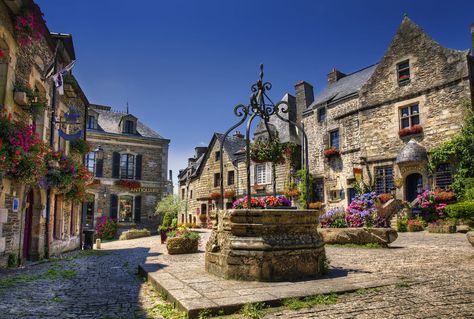 Rochefort en Terre, Brittany Vila Medieval, Best Vacation Destinations, Brittany France, Quaint Village, Visit France, European Vacation, Beaux Villages, Medieval Town, Beautiful Villages