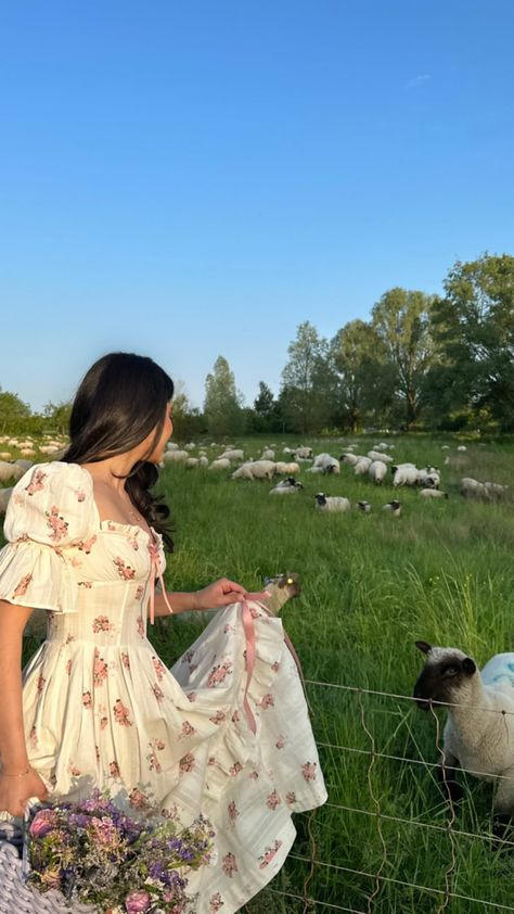 Midi Dress Photoshoot Ideas, Vintage Cottagecore Outfits, Rashan Mh, Greta Falcone, Filter Tester, Countryside Outfit, Modest Aesthetic, Maxy Dress, 2024 Moodboard