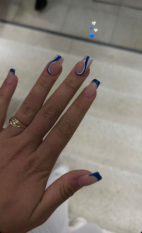 Navy Tip Acrylic Nails, Royal Blue Nails Designs Short Gel, Coffin Navy Nails, Nail Ideas For Blue Prom Dress, Navy Blue Acrylics Prom, Nails In Blue Colors, Coffin Blue Nails Designs, Navy Blue And Black French Tip Nails, Classy Navy Nails