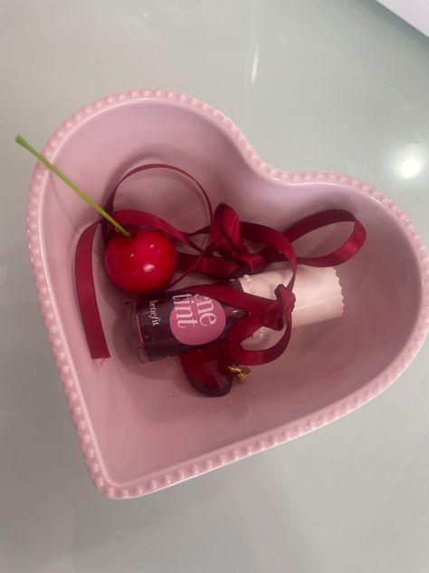 Trinket Aesthetic, Aesthetic Cherries, Red And Pink Aesthetic, Aesthetic Trinkets, Girly Girl Aesthetic, Cool Girl Aesthetic, Heart Bowl, Vodka Shots, Cool Girl Style