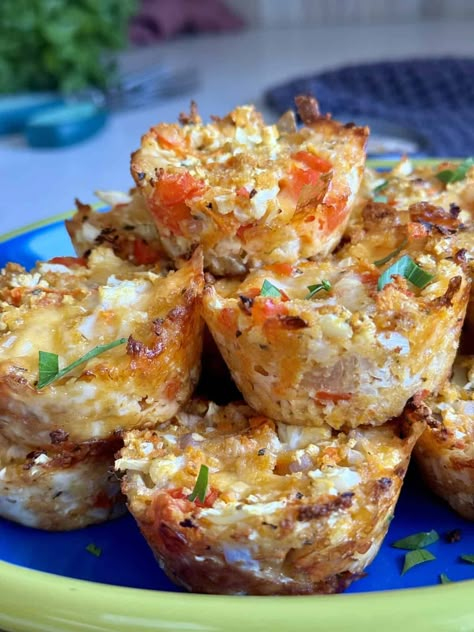 Easy Cheesy Cauliflower Muffins (Low Carb) Easy Cheesy Cauliflower, Cauliflower Muffins, Hungry Happens, Zucchini Bites, Frozen Cauliflower Rice, Cheesy Zucchini, Cheesy Cauliflower, Sugar Free Vegan, Zucchini Muffins