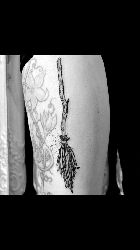 Broom Tattoo, Paintbrush Tattoo, Trident Tattoo, Self Love Tattoo, Witch Tattoo, Floral Tattoo Sleeve, Tattoo Graphic, Tattoo Design Ideas, Halloween Tattoos