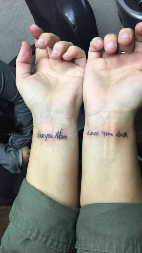 Mother Daughter Tat, Couple Tattoo Heart, Mommy Daughter Tattoos, Couple Tattoos Love, Mother Son Tattoos, Father Daughter Tattoos, Mom Daughter Tattoos, Romantic Tattoo, Tattoos Infinity