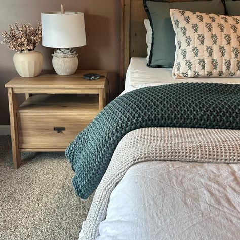 #TargetStyle : @simplyhomewithstephanie : Target Finds Target Casaluna Bedding Ideas, Casaluna Bedding Ideas, Target Bedding Ideas, Knit Bed, Target Bedding, Bedding Ideas, Acrylic Sweater, Apartment Life, Target Finds