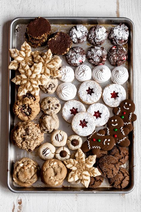 12 Days of Christmas Cookies - Cooking with Cocktail Rings Christmas Cookies Assortment, Easy And Delicious Christmas Cookies, Xmas Cookie Tray Ideas, Best Cookies Christmas, Christmas Cookies Gourmet, Different Types Of Christmas Cookies, Christmas Baking Snacks, Christmas Treats Not Cookies, New Christmas Cookies Recipes