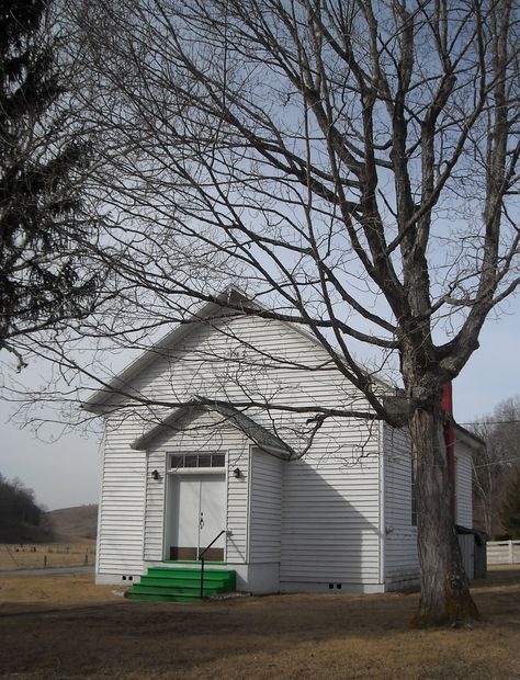 Someone should paint my steps green! | Flickr - Photo Sharing! Church House, Country Churches, Houses Of The Holy, Old Country Churches, Monroe County, Beautiful Churches, Virginia Homes, Romantic Country, Country Church