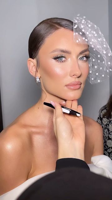 Ortal Azizada bridal makeup on Instagram: "This is Iconic! #lowerlushes Beauty @ortal_azizada @shimon_azizada #makeupartist #italy #makeuplook #beauty #bridal #bridalmakeup #bridemaids" Ortal Azizada, Molenvliet Wedding, Bridal Lookbook, Bridal Makeup Artist, January 19, Luxury Bridal, Make Up Artist, Bridal Makeup, Wedding Makeup