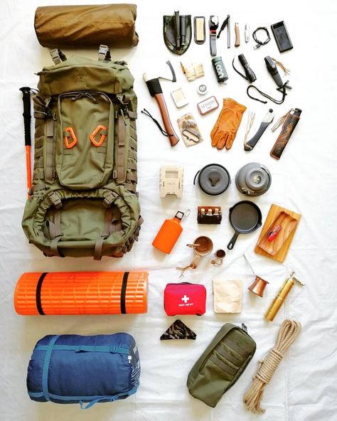 Bushcraft Pack, Minecraft Oc, Bushcraft Backpack, Hiking Supplies, Bushcraft Kit, Camping Gear Survival, Camping Photo, Survival Backpack, Backpack Camping