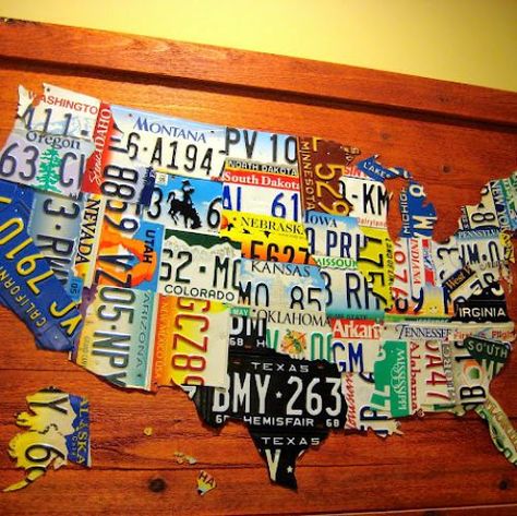 #DIY License Plate Map of the USA - Why spend up to 4,000 bucks on one when you can make your own! License Plates Diy, License Plate Crafts, Old License Plates, Licence Plates, License Plate Art, Map Crafts, Map Globe, Plate Crafts, Usa Map