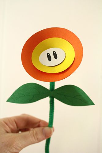 Super Mario Arts And Crafts, Mario Games For Kids, Nintendo Crafts, Mario Kart Party, Mario Bros Birthday Party Ideas, Video Game Crafts, Mario Crafts, Fire Crafts, Paper Fire