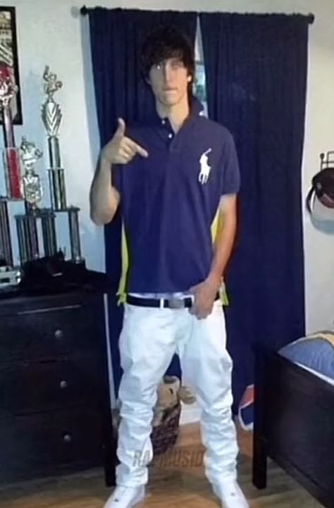 Chief Keef Polo, Polo Ralph Lauren Outfits, Glo Gang, 2000s Outfit, Mysterious Girl, Chief Keef, Street Fashion Men Streetwear, Ralph Lauren Outfits, Fitness Inspo