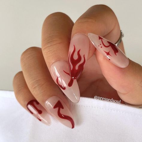 Fall Nail Simple, Satanic Nail Art, Devil Nails Designs, Almond Nails Halloween, Freestyle Nail Art, Red Halloween Nails, Devil Nails, Ongles Halloween, Nails Freestyle