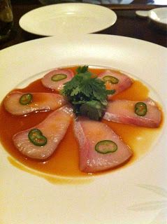 FOODIE BY NATURE (TRIED AND TESTED RECIPES): Nobu style yellowtail sashimi with jalapeno Yellowtail Sashimi Recipe, Salad Starters, Nobu Recipe, Caneloni Recipe, Sashimi Recipe, Pad See Ew, Tuna Sashimi, Eden Roc, Jalapeno Recipes