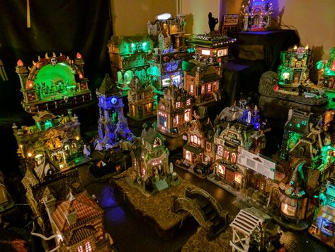 EEC Spooky Town 2018 - setting up downtown. #lemax #department56 Halloween Town Village, Lemax Spooky Town Display Ideas, Christmas Village To Halloween, Lemax Spooky Town Display, Spookytown Display, Spooky Town Village, Lemax Halloween Village, Lemax Spooky Town, Spooky Town