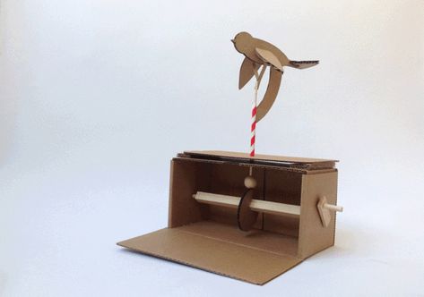 This piece of automata is very cool and they only used cardboard and a Paper Tube. Cardboard Art Sculpture, Kinetic Toys, Cardboard Toys, Metal Working Projects, Regal Design, Cardboard Art, Diy Cardboard, Paper Crafts Diy Tutorials, Childrens Crafts