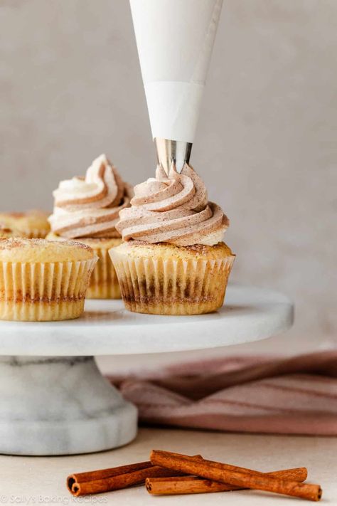 Cinnamon-Swirl Snickerdoodle Cupcakes - Sally's Baking Addiction Snickerdoodle Cupcakes, Cinnamon Sugar Cookies, Sally's Baking, Cupcake Recipe, Cinnamon Swirl, Baking Cupcakes, Vanilla Cupcakes, Snickerdoodles, Cinnamon Sugar