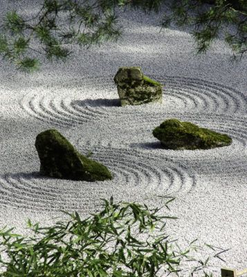 Japanese Garden Rocks, Japanese Garden Photography, Rock Garden Japanese, Japanese Gravel Garden, Zen Garden Japanese, Zen Garden Patio, Japanese Dry Garden, Zen Garden Landscape, Japanese Garden Aesthetic