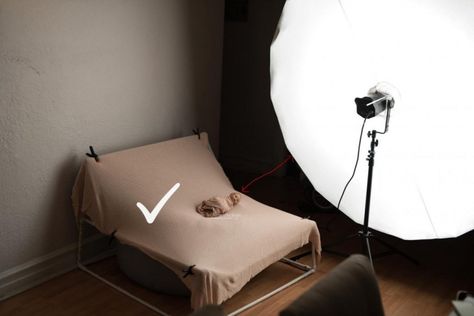 Studio Lighting for newborns Newborn Lighting, Harsh Lighting, Diy Newborn Photography, Photography Studio Lighting, Newborn Photography Tips, Lighting Photo, Newborn Photography Studio, Newborn Photography Boy, Newborn Photography Poses