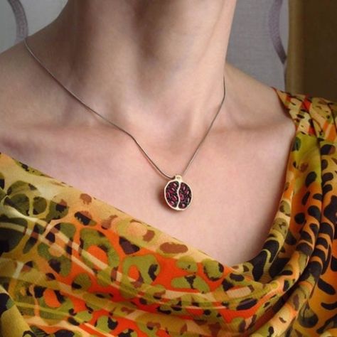 Pomegranate Necklace, Pomegranate Jewelry, Garnet And Gold, Persian Style, Matching Ring, Garnet Stone, Matching Rings, Pretty Style, Jewelry Designer