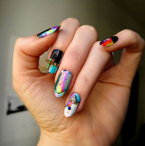 Glitch Nails, Nail Design Glitter, Nail Ring, Popular Nails, Glitch Art, Unique Nails, Nail Shapes, Cool Nail Art, Nail Wraps