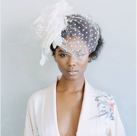 Unique Veils Blush Veil, Unique Veil, Unique Wedding Hairstyles, Veils Bridal, Veil Accessories, Short Veil, Blusher Veil, Best Wedding Hairstyles, Birdcage Veil