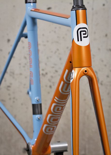 Custom Z-Zero: Retro Logos // Vintage Racing Gulf Racing Colours, Bicycle Paint Job, Paint Bike, Bicycle Diy, Logos Vintage, Gulf Racing, Bike Details, Bicycle Frames, Velo Vintage