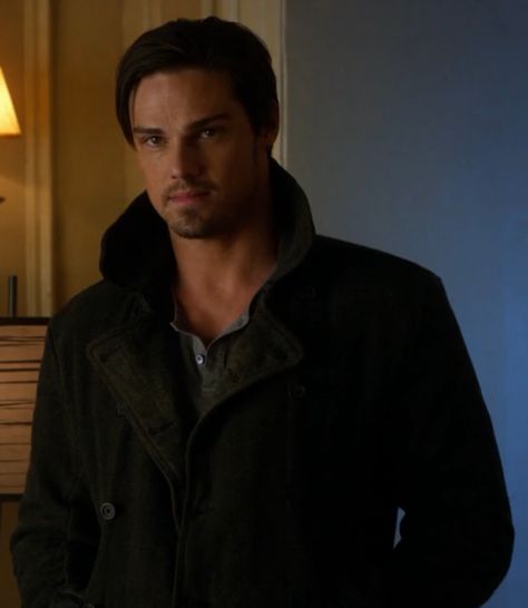 Vincent Keller (personaje) Jay Ryan (actor) Vincent Keller Jay Ryan, Vincent Keller, Cursive Tattoos, Jay Ryan, Significant Other, Home Security, Beauty And The Beast, Eye Candy, Jay