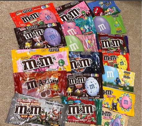 M&M Seasonal M&m Flavors, Pop Tarts, Tart, Peanut, Pastry, Snack Recipes, Snacks