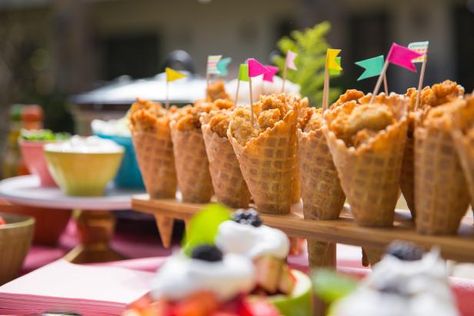 Skip the wasteful disposable plates and plastic forks. These clever party foods will have you saying, Teen Party Food, Creamy Spinach Dip, Cheese Stuffed Mushrooms, Homemade Buttermilk Biscuits, Waffle Cone, Easy Party Food, Money Saving Meals, Easy Parties, Favorite Chicken