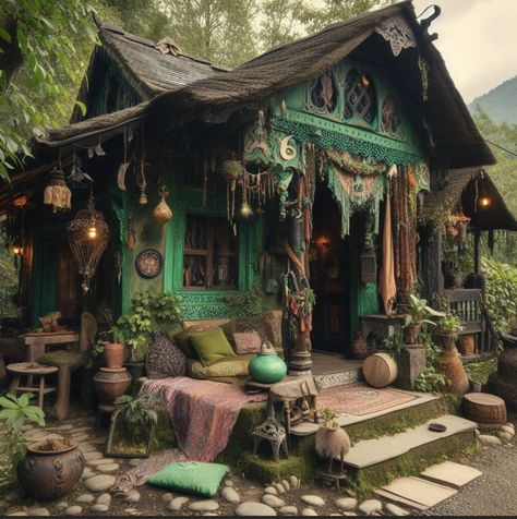 Fairycore House Aesthetic, Fairy Tail House Interior, Fae Witchcraft, Fairy Cabin, Witchy Cottage, Witchy House, Hippie House, Witch Cottage, Hippie Homes