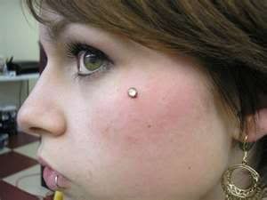 Microdermal cheek bone piercing Dermal Piercing Face, Eye Dermal, Dermal Piercings, Microdermal Piercing, Cheek Piercings, Piercings Ideas, Dermal Piercing, Jewelry Tattoo, Tattoo Supplies