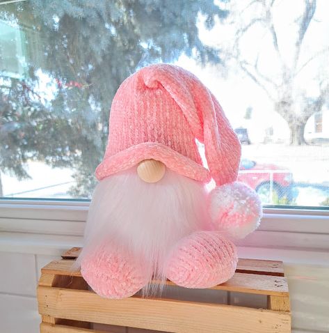 Chenille Pink knitted Gnome Pink Gnomes, Bernat Velvet, Pink Gnome, Christmas Decorations Sewing, Body Base, Everyday Decor, Gnome Hat, Diy Yarn Crafts, Color Shoes