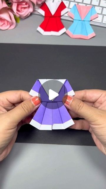 Origami Crafts Step By Step, Origami Skirt, Origami Tutorial Easy, Origami For Beginners, Skirt Tutorial, Origami Tutorial, Origami Art, Paper Folding, Origami Crafts