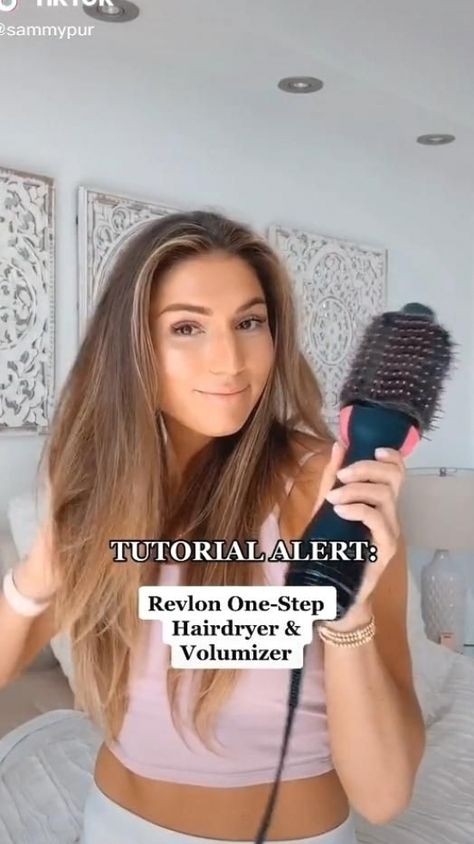 hair tutorial #hairstyles #hairideas Blow Out Hair Dryer, Blow Dryer Brush Blowout, Revlon Hair Styles, Brush And Blow Dryer, How To Curl Your Hair With A Blow Dry Brush, Revlon Hair Dryer Brush Hairstyles, Revlon Brush Hairstyle, Revelon Hair Dryer, How To Curl Hair With A Blow Dryer