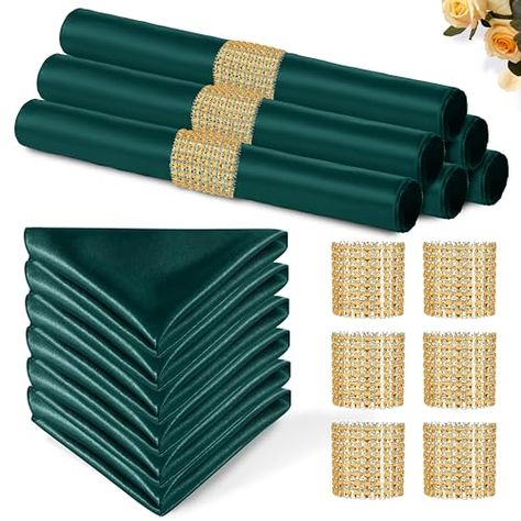 Green And Gold Table Setting, Green Table Settings, Gold Place Setting, Gold Napkin Rings, Gold Napkins, Gold Party Decorations, Gold Wedding Theme, Gold Wedding Decorations, Dark Wedding