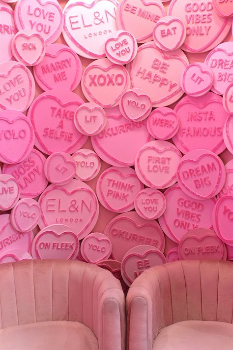 EL&N Cafe Hans Crescent: a dream come true! Pink Airbnb, Pink Fashion Aesthetic, Avocado Dishes, Pink Cafe, Heart Wall Decor, A Dream Come True, Heart Wall, Lifestyle Travel, Studio Decor