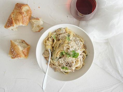 White wine can be added to this dish if you like. Fettuccine Boscaiola, Aussie Recipes, Bacon Casserole, Herb Bread, Cooking Cream, Australia Food, Yummy Pasta Recipes, Easy Italian, Perfect Pasta