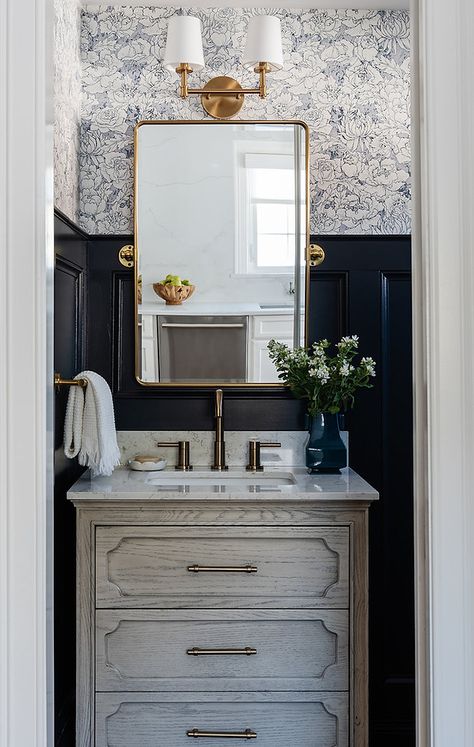 How to create a powerful powder room design Transitional Powder Room Ideas, Transitional Powder Room, Creek Ideas, Tower Room, Modern Powder Room, Powder Room Ideas, Bathroom Vinyl, Brown Roof, Powder Room Design