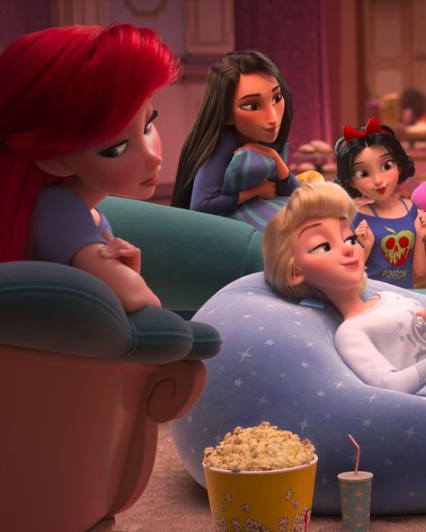 Even princesses need a day off. See them all join Vanellope when #RalphBreaksTheInternet 👊 hits theatres November 21. 4 Girls Cartoon, Disney Kızları, Princess And Prince, Disney Princesses And Princes, 4 Girls, Walt Disney Animation, Walt Disney Animation Studios, Disney Princess Wallpaper, Princesa Disney