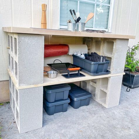 DIY BBQ Prep Table (outdoor cinder block table) - Fab Everyday Cinder Block Table, Bbq Prep Table, Outdoor Prep Table, Prep Table, Diy Bbq, Block Table, Table Outdoor, Cinder Block, Quick Easy