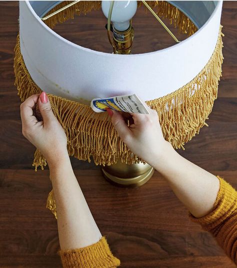 Diy Fringe Lamp, Tassel Lamps, Diy Boho Lampshade, Recycled Lamps, Fringed Lampshade, Tassel Lampshade, Fringe Lampshade, Sewing Projects Ideas, Diy Fringe