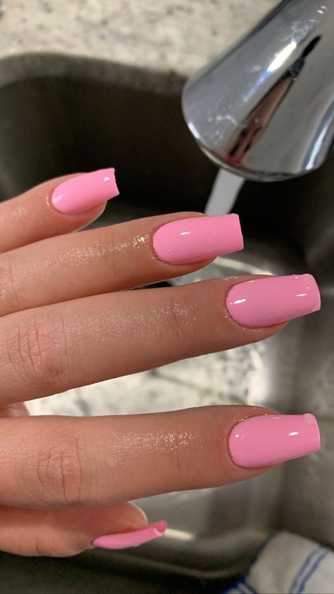 Plain Pink Square Nails, Solid Pink Nails Acrylic, Pale Pink Acrylics, Pink Nails No Design, Pink Nails One Color, Solid Color Nails Acrylic Coffin Short, Short Coffin Acrylic Nails Pink, Square Acrylic Nails One Color, Plain Jelly Nails