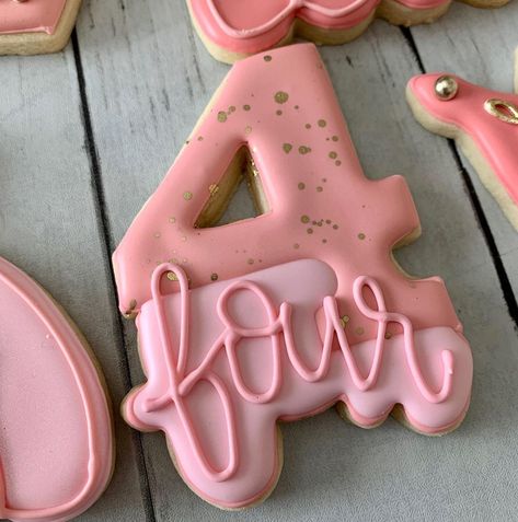 The Frosted Cookie Nest on Instagram: “Another sweet pink and gold set for a special, soon-to-be 4 year old! . . . #birthdaycookies #princesscookies #four #pink #sugarcookies…” 4 Cookies Number, Number 4 Cookies Decorated, Barbie Cookies, Princess Cookies, Birthday Cookies, Farm Girl, Princess Birthday, Gold Set, Cookie Decorating