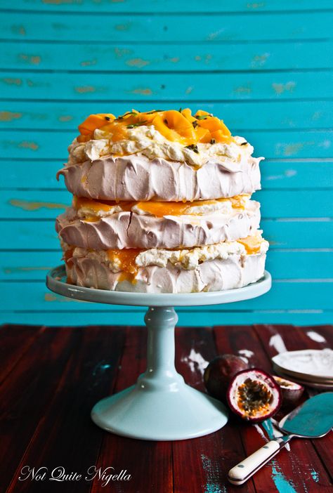 Triple Layer Pavlova #MangoverMothersDay Passion Fruit Pavlova, Fruit Pavlova, Passion Fruit Cake, Pavlova Dessert, Mango Passionfruit, Pavlova Cake, Fruit Cakes, Pavlova Recipe, Banana Cake Recipe