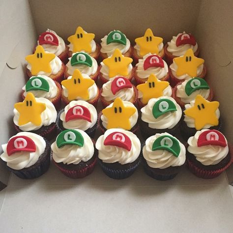 Super Mario Cupcakes Super Mario Bros Cupcake Ideas, Super Mario Bros Party Ideas Cupcakes, Super Mario Cupcake Ideas, Easy Mario Cupcakes, Mario Party Cupcakes, Mario Bros Cupcakes Ideas, Super Mario Birthday Cupcakes, Mario Theme Cupcakes, Super Mario Cupcakes Birthday Ideas