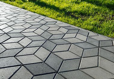 Stamped Concrete Patterns, Concrete Backyard, Stamped Concrete Driveway, Interlocking Pavers, Paver Blocks, Decoration Beton, Paver Designs, Concrete Patio Designs, Walkway Ideas