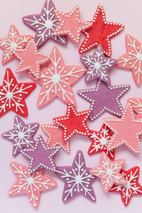 Star Christmas Cookies, Star Cookies Decorated, Star Sugar Cookies, Christmas Cutout Cookies, Painted Cookies, Christmas Sugar Cookies Decorated, Cute Christmas Cookies, Christmas Cutouts, Winter Cookie